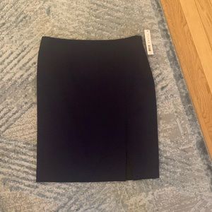 Brand new Theory navy pencil skirt with side slit